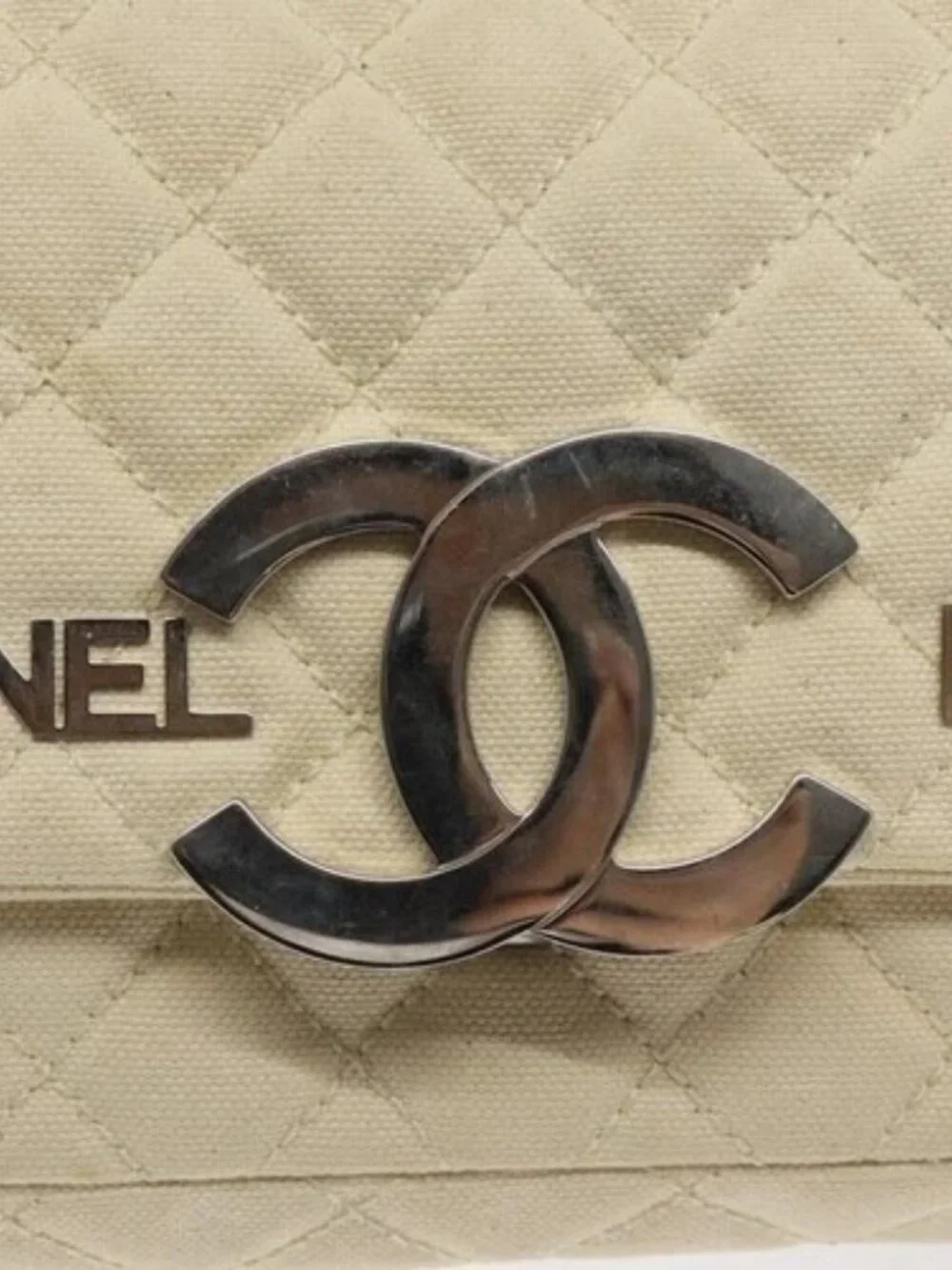 CHANEL Cruise Line Matelasse Clutch Bag Cream Silver CC Auth 118381